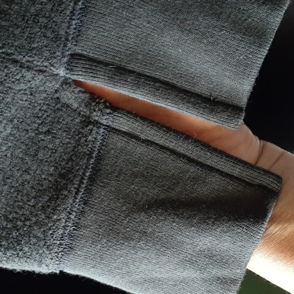 Victoria's Secret Pink Fuzzy Knit Crew Neck Roses Embroidered Pullover Size L - Picture 10 of 13